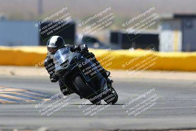 media/Mar-28-2022-Superbike Trackdays (Mon) [[b8603d0f67]]/Novice Group (1130am-12pm)/Turn 2/